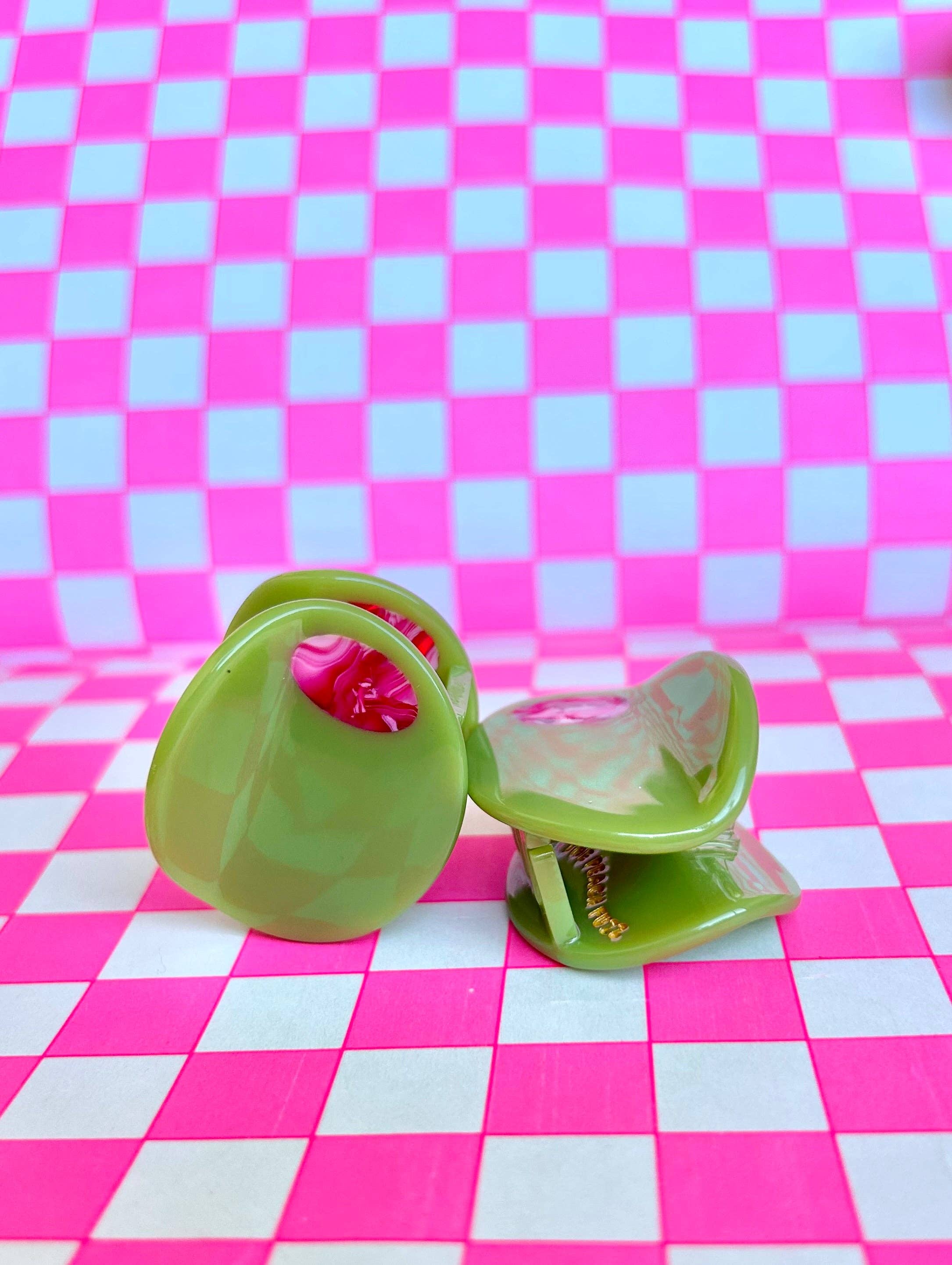 Stuffed Olive Mini Hair Claw by The Peach Fuzz